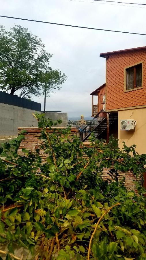 Nata Host Old Tbilisi Appartamento Esterno foto