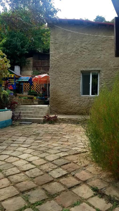 Nata Host Old Tbilisi Appartamento Esterno foto
